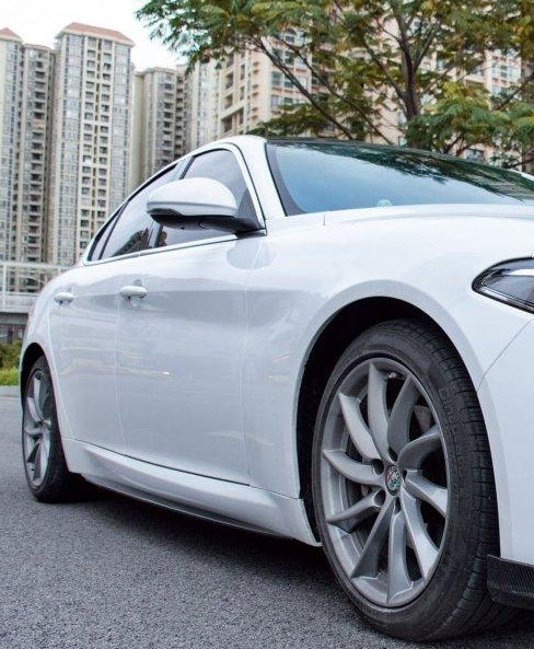 สเกิร์ตข้าง โดย CMST Tuning สำหรับ Alfa Romeo Giulia Sport Veloce Ti Sprint RWD AWD Lusso Base 2017-2025