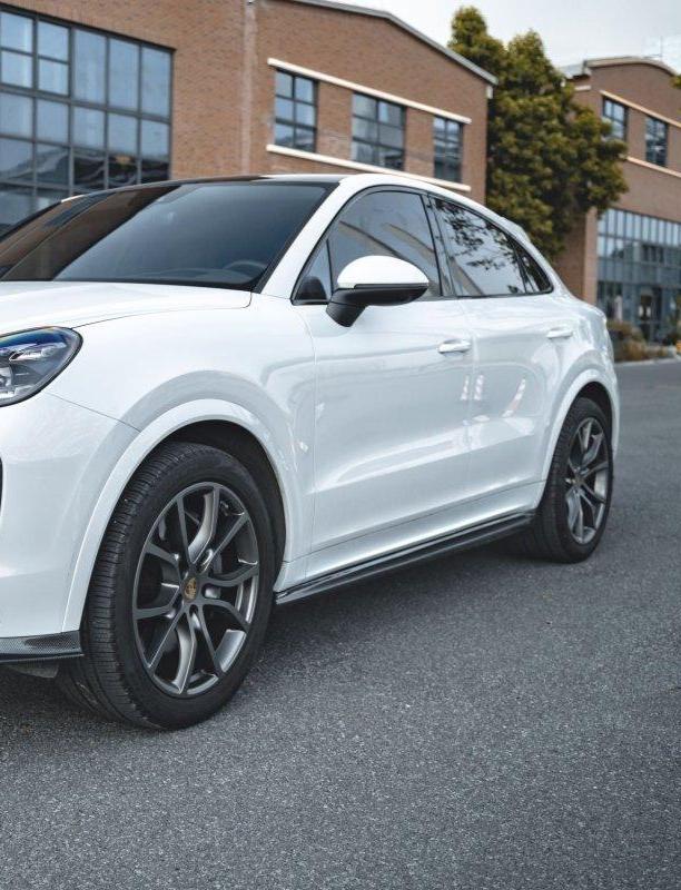 สเกิร์ตข้าง โดย CMST Tuning สำหรับ Porsche Cayenne 9Y0 9Y0.1 Base/S/GTS/Turbo/Turbo S 2019-2023 Cayenne 9Y0 9Y0.2 Base/S/GTS/Turbo/Turbo S 2024-ON Cayenne 9Y3 9Y3.1 Base/S/GTS/Turbo/Turbo S/Turbo GT 2019-2023 Cayenne 9Y3 9Y3.2 Base/S/GTS/Turbo/Turbo S/Turbo GT 2024-ON 2019-2024