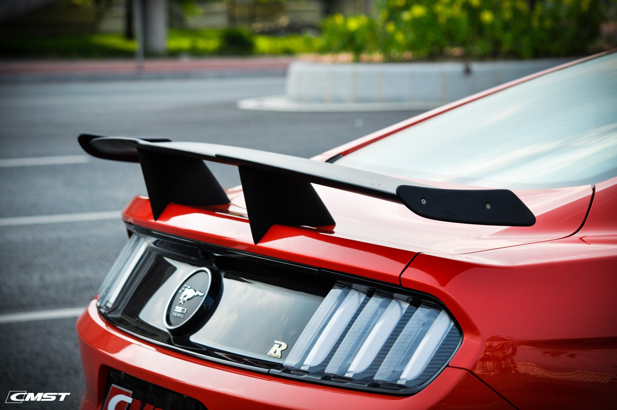 Tuning สปอยเลอร์หลัง Ver.1 โดย CMST สำหรับ Ford Mustang S550